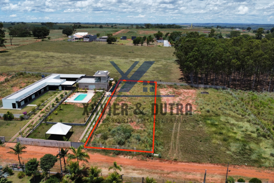 Terreno à venda - 1.5m² -  Balneário Porto de Camargo