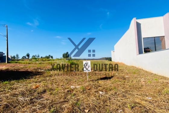 Terreno à venda - 220.00m² - Jardim Trianon, Umuarama-PR